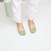 Have you ever heard that matcha color is suggests calmness and healing power from forests? Thats why it is used as both a primary color and an accent in interior design and also fashion item.

Now, this Cajsa Aoki Matcha’s still available in limited stock and size. Go get them now before it running out of stock. Tap link in our bio to visit our marketplace or website. 

#cajsa
#cajsatabiseries
#cajsashoes
#cajsaaokishoes
#cajsaaokimatcha